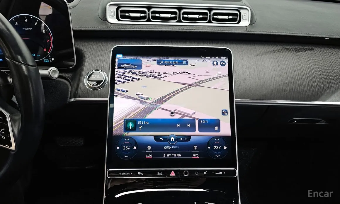 Фото 14 - Mercedes-Benz S-Class