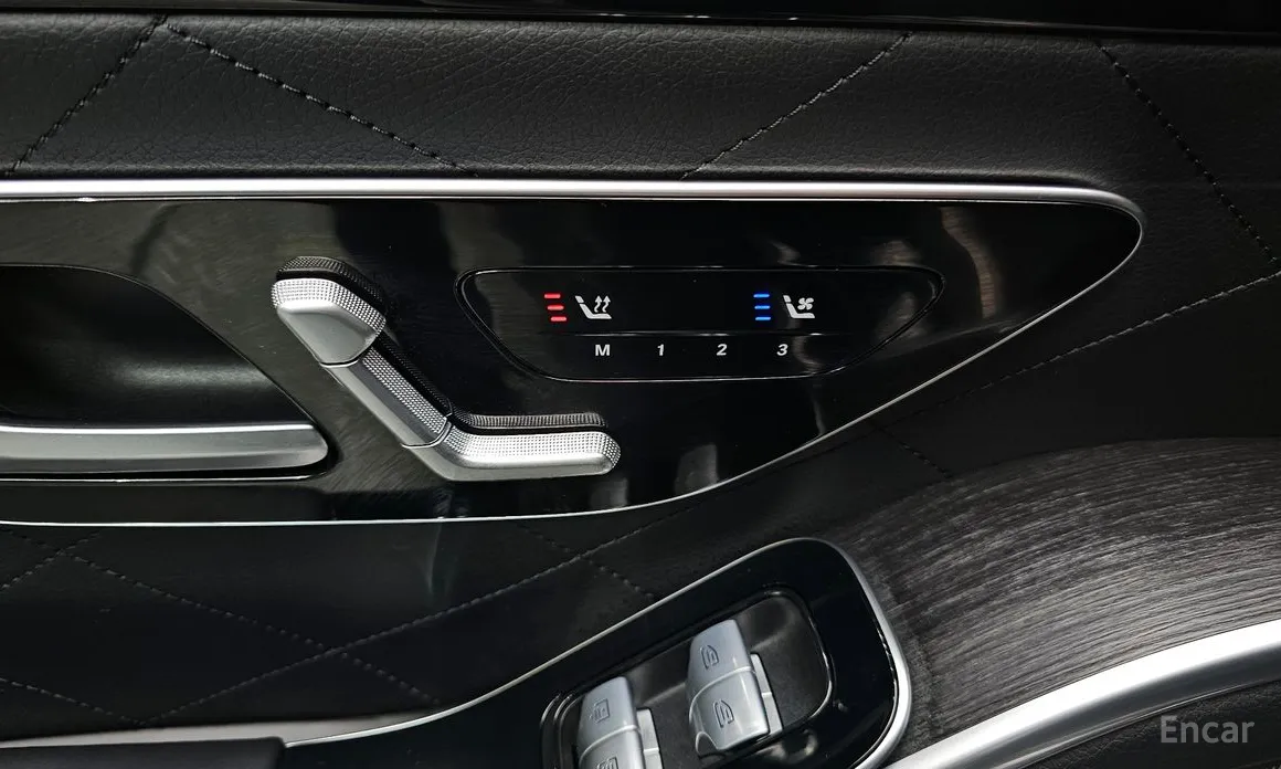 Фото 18 - Mercedes-Benz S-Class