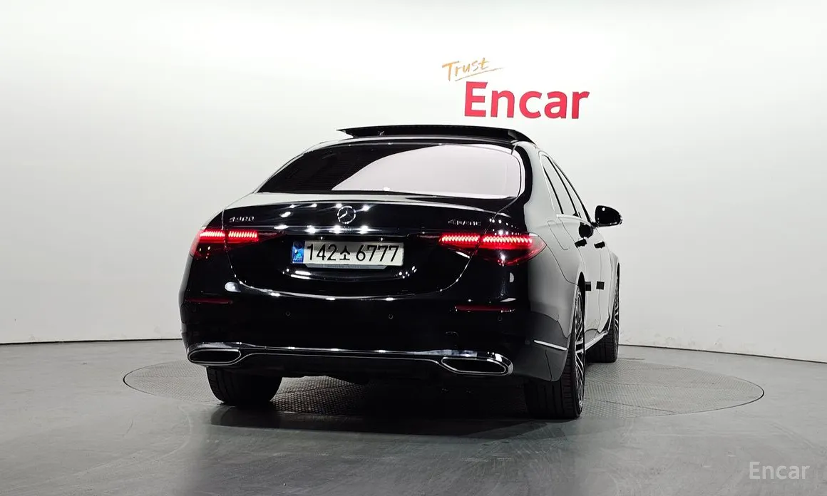 Фото 4 - Mercedes-Benz S-Class