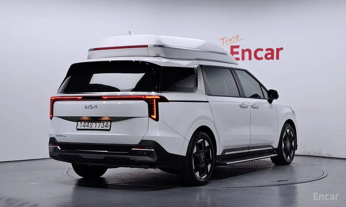 Фото 2 - Kia Carnival