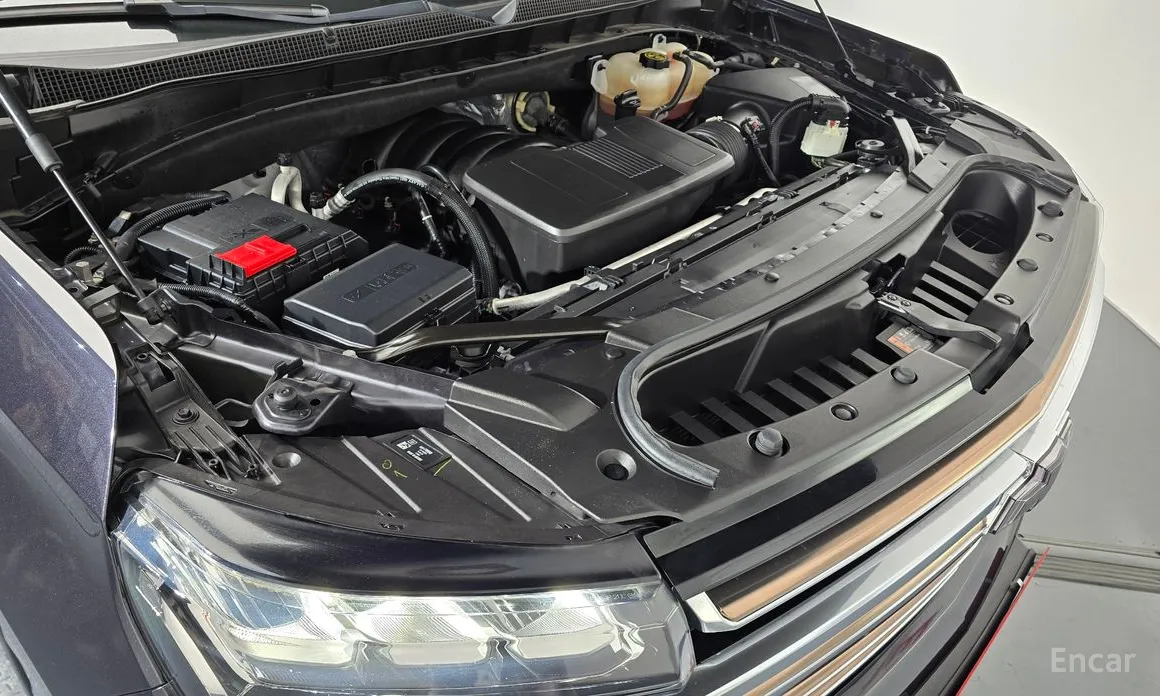 Фото 6 - Chevrolet Tahoe