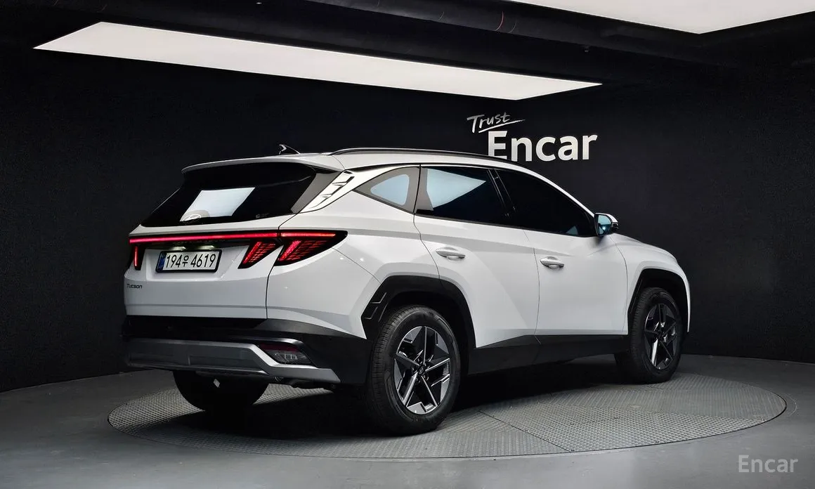 Фото 2 - Hyundai Tucson