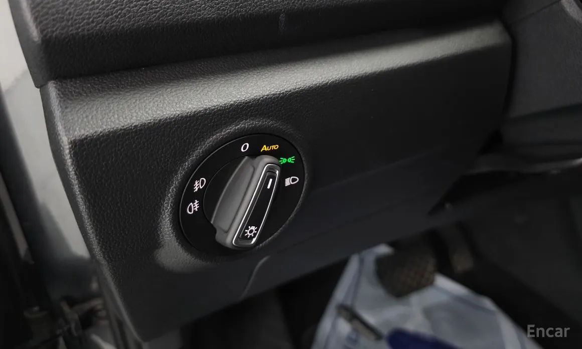 Фото 18 - Volkswagen T-Roc