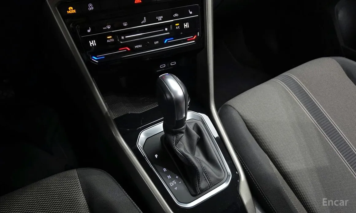 Фото 9 - Volkswagen T-Roc