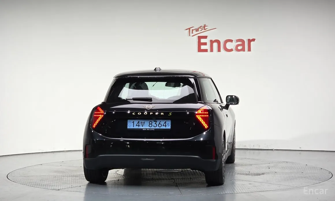 Фото 4 - Mini Cooper