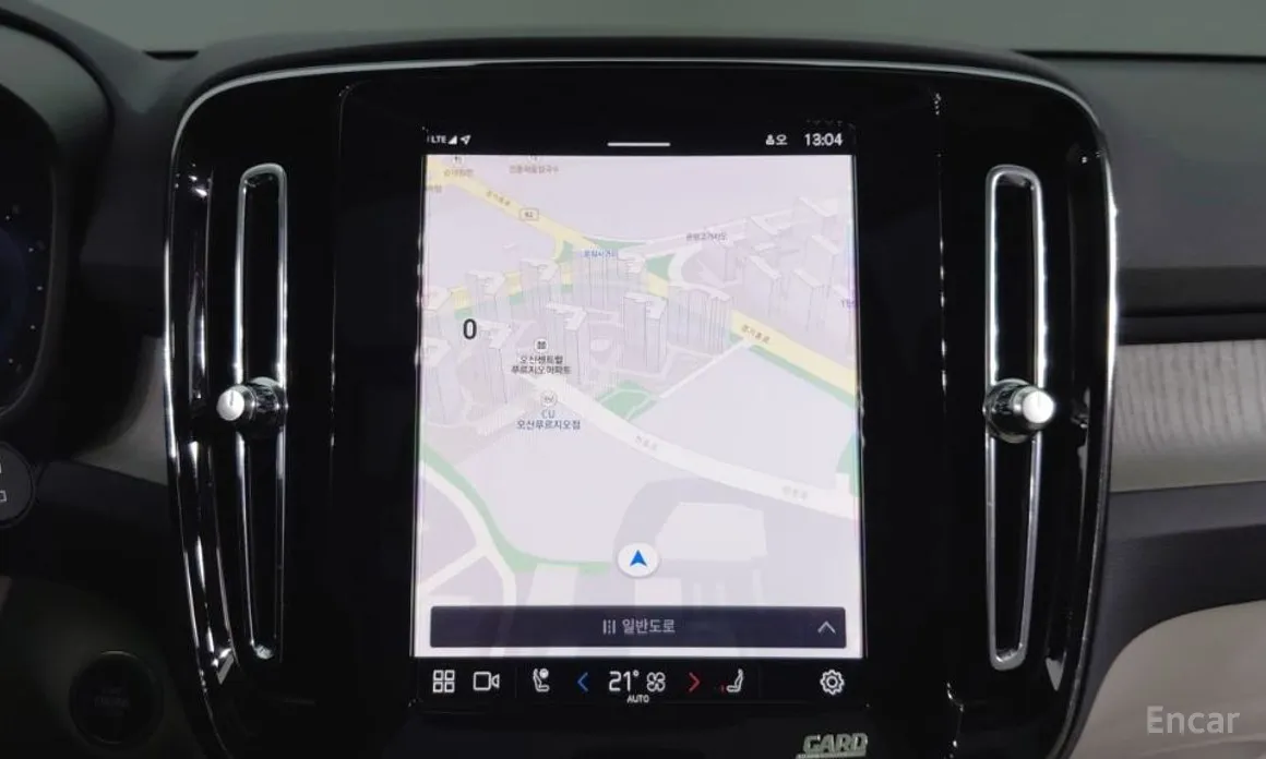 Фото 7 - Volvo XC40