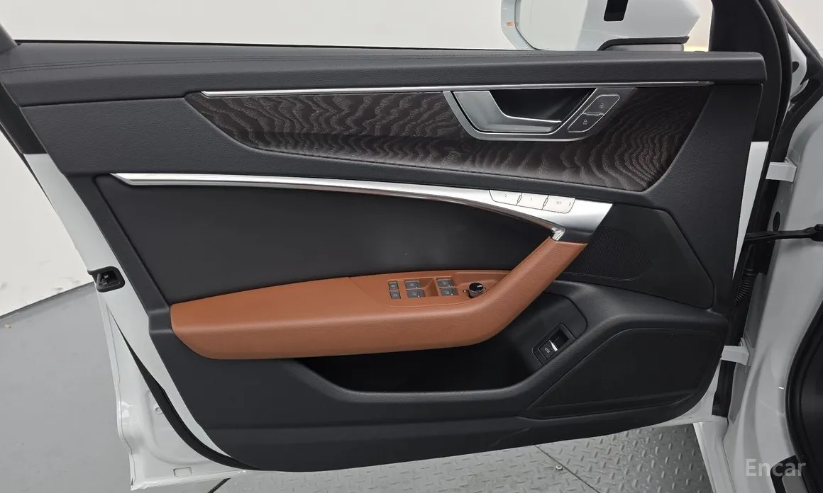 Фото 18 - Audi A6