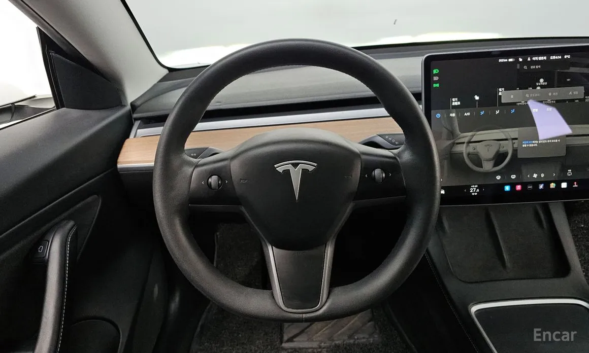 Фото 11 - Tesla Model 3