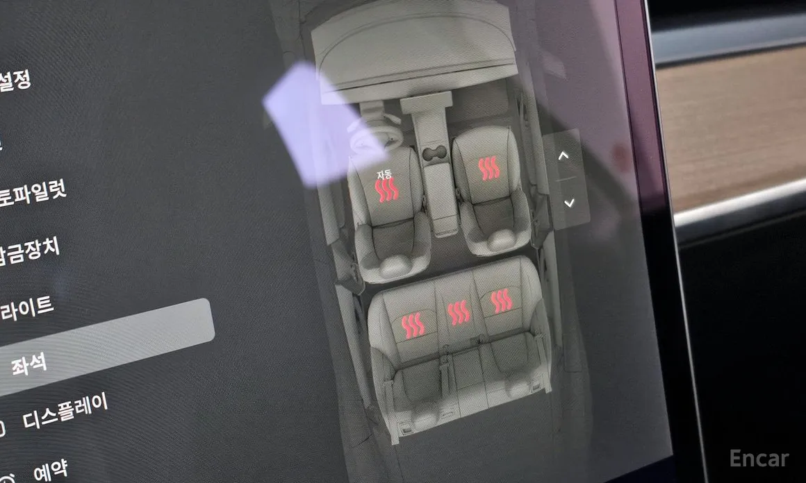 Фото 14 - Tesla Model 3