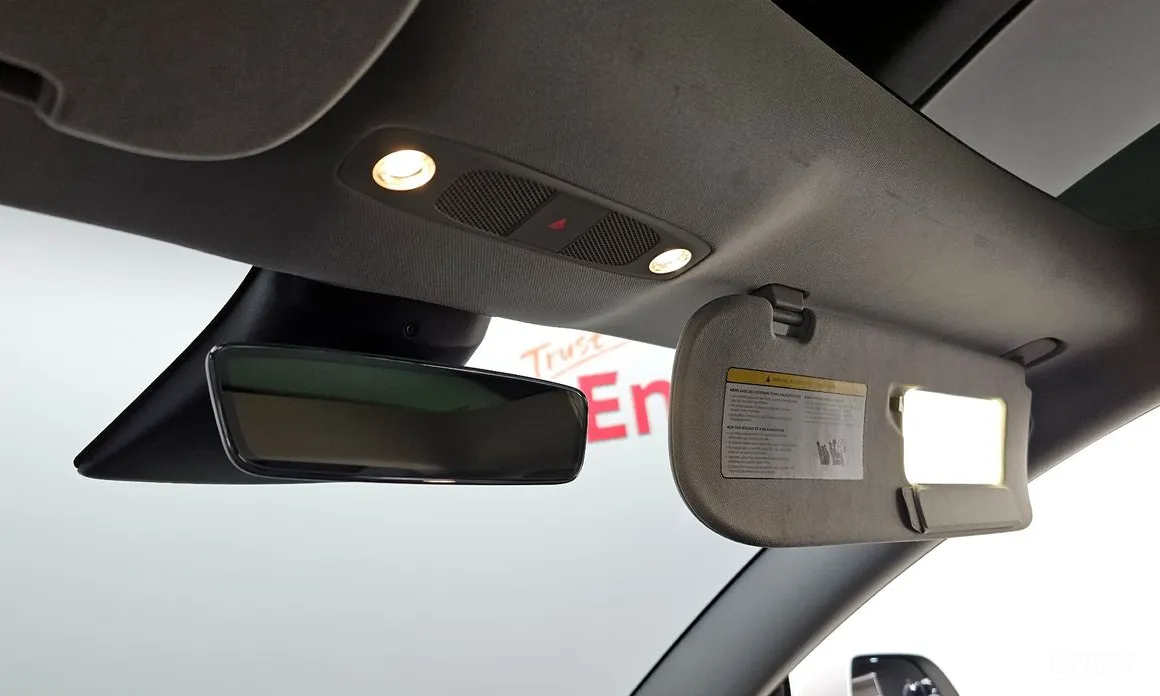 Фото 18 - Tesla Model 3