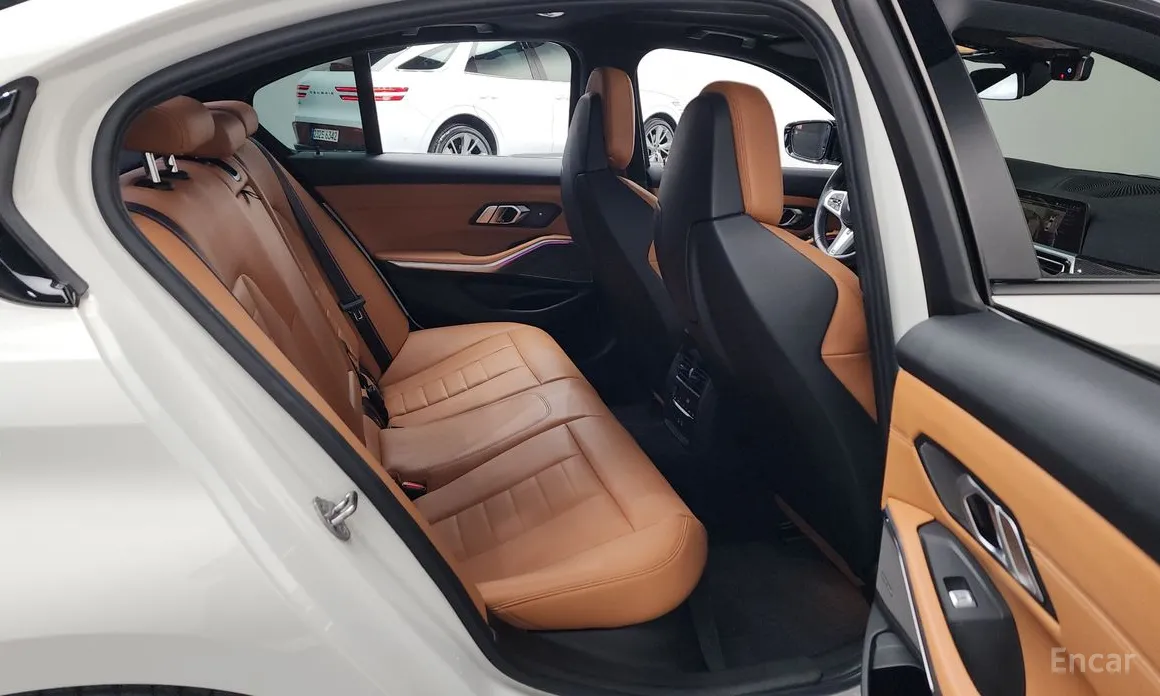 Фото 12 - BMW 3 Series