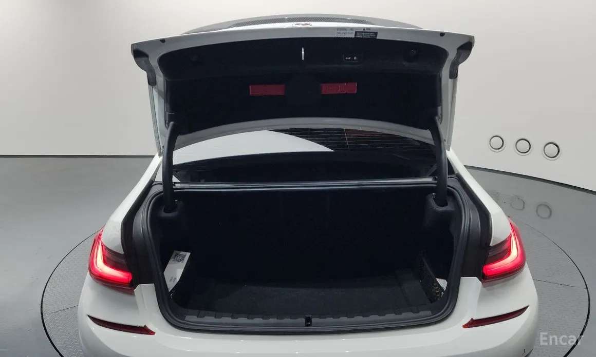 Фото 20 - BMW 3 Series