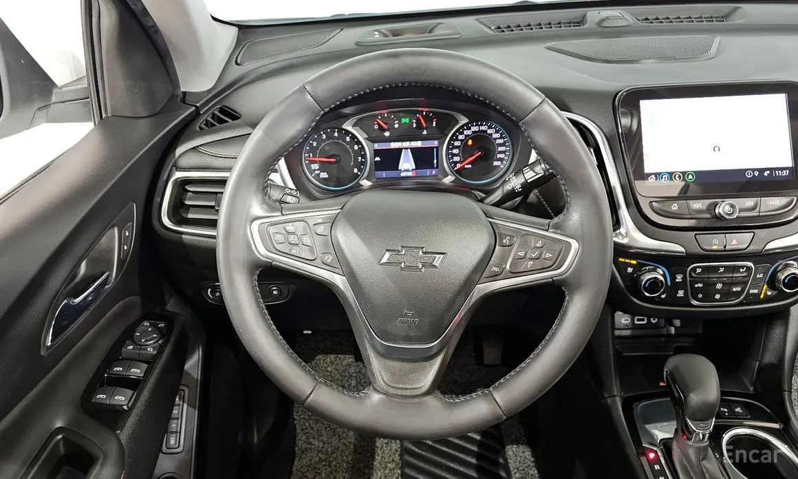 Фото 13 - Chevrolet Equinox