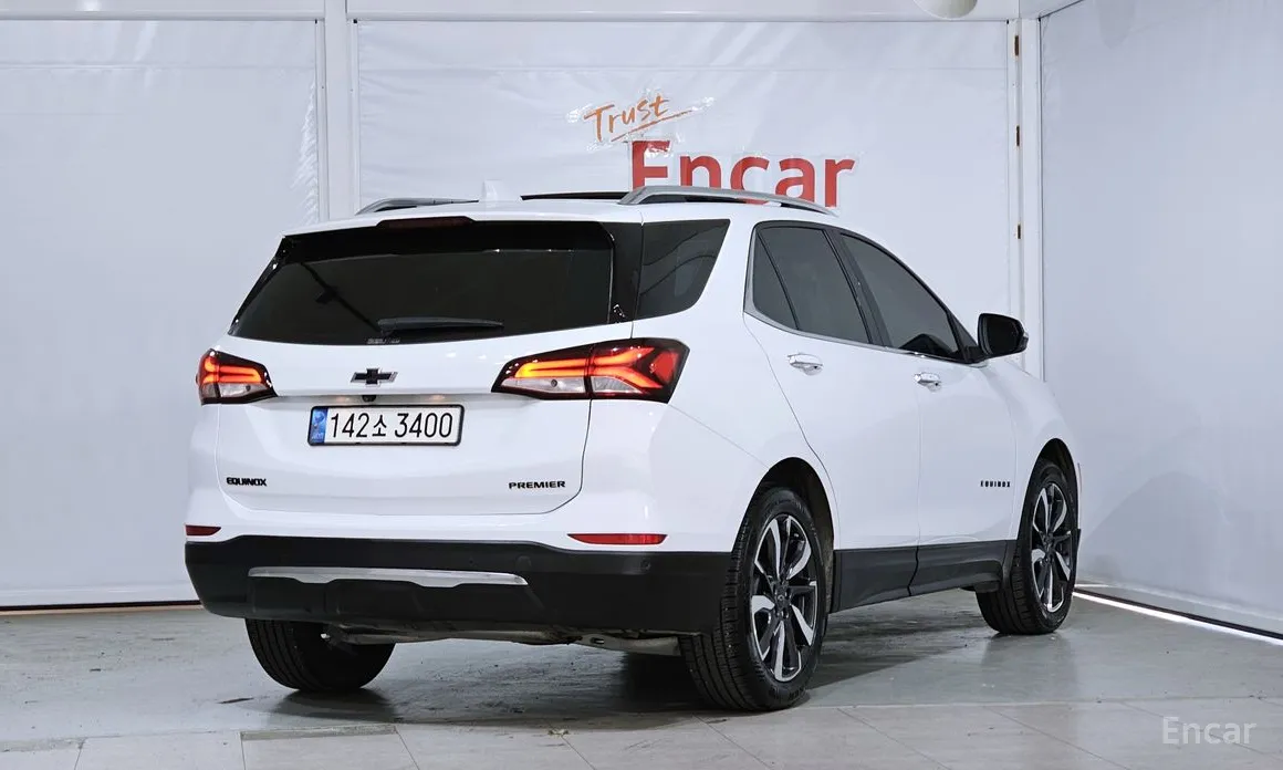 Фото 2 - Chevrolet Equinox