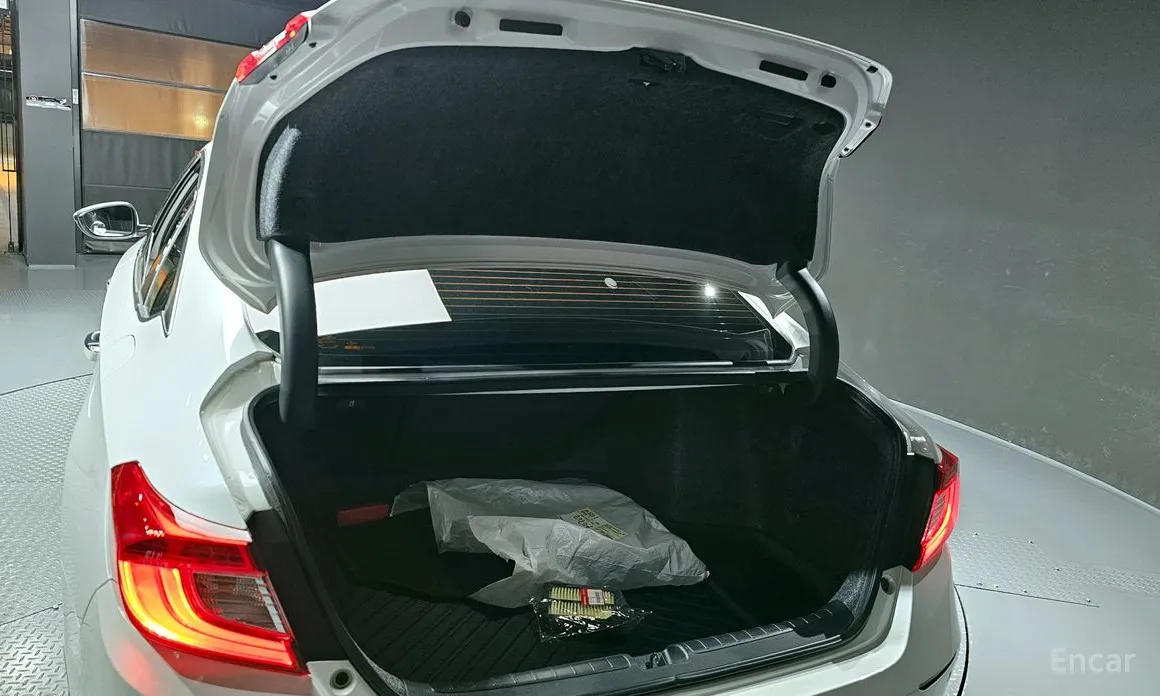 Фото 20 - Honda Accord