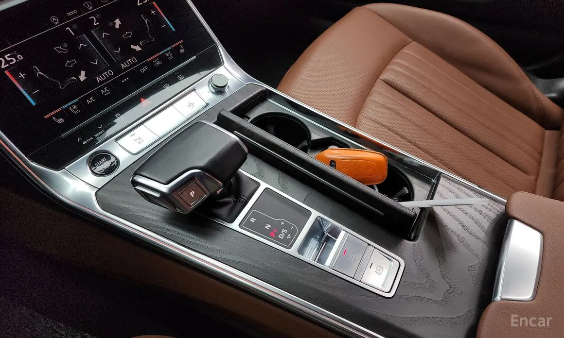 Фото 9 - Audi A6