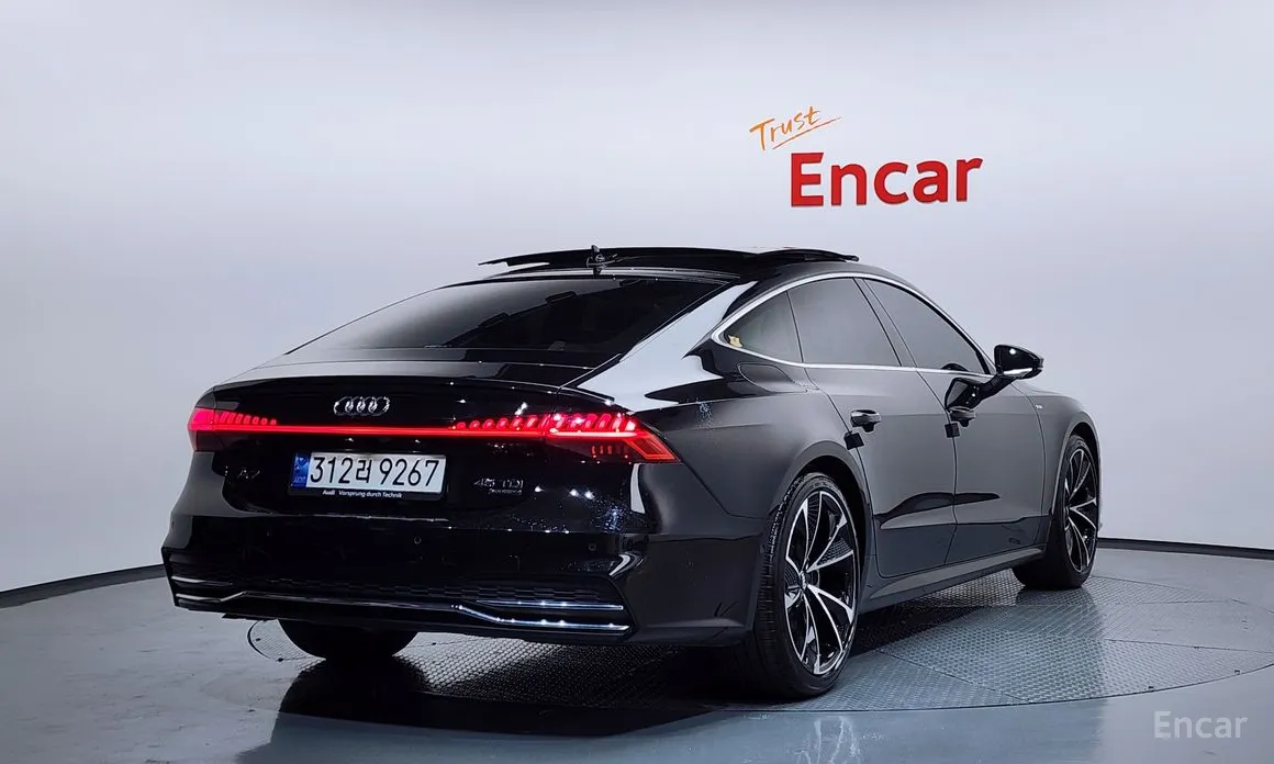 Фото 2 - Audi A7