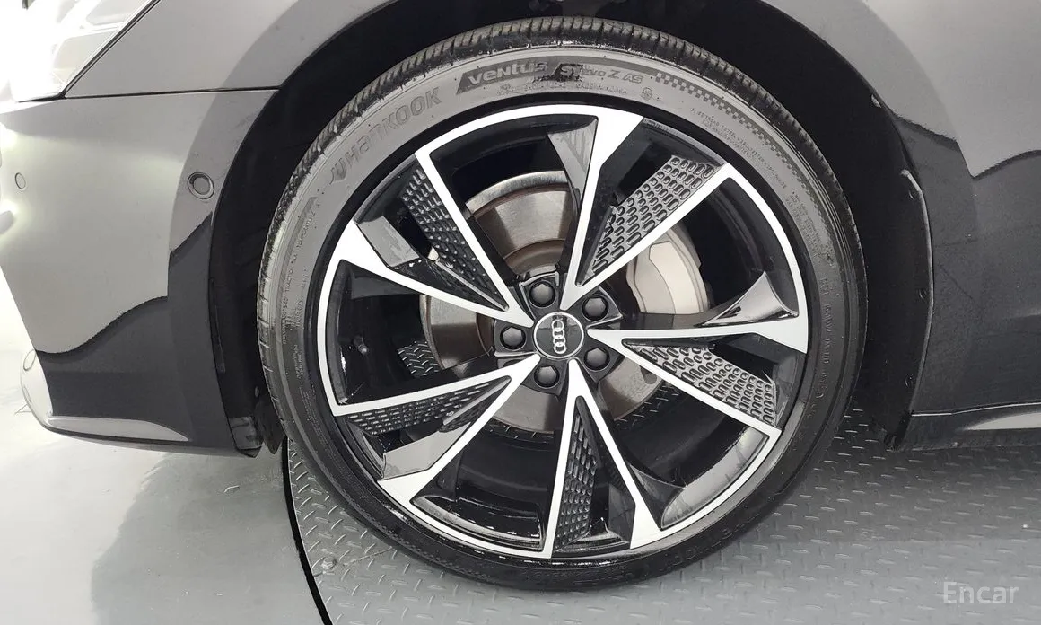 Фото 5 - Audi A7