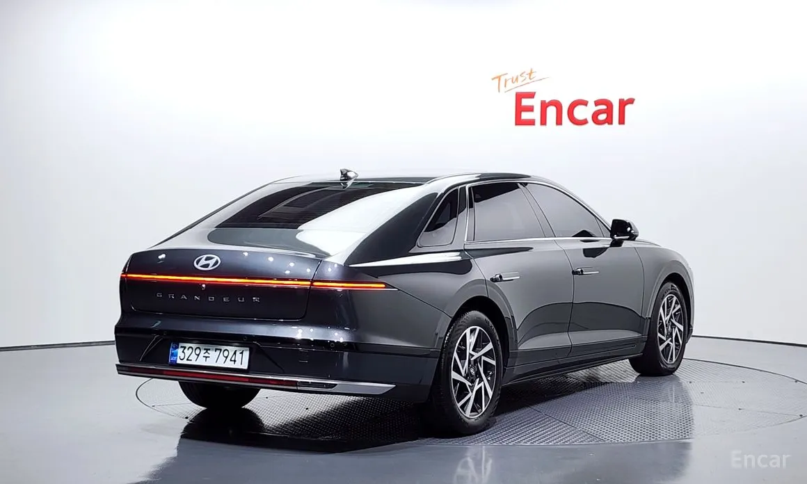 Фото 2 - Hyundai Grandeur