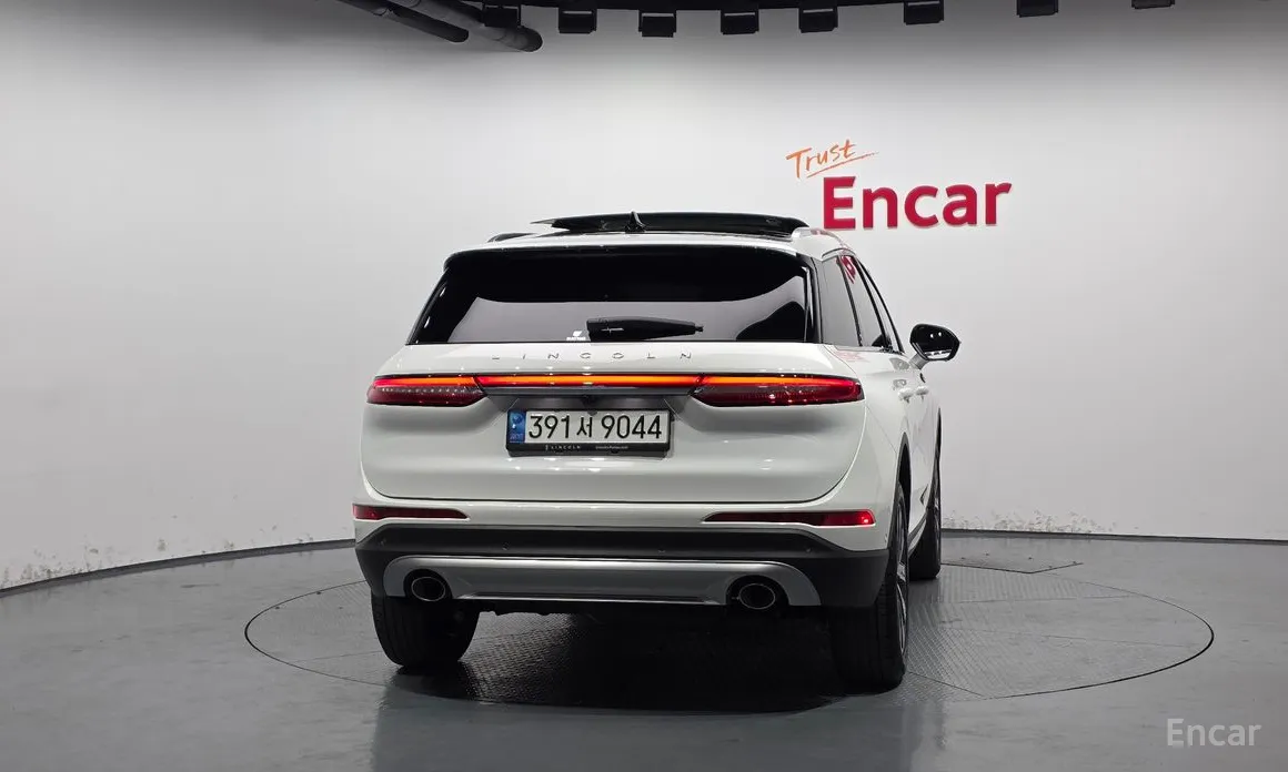 Фото 4 - Lincoln Corsair