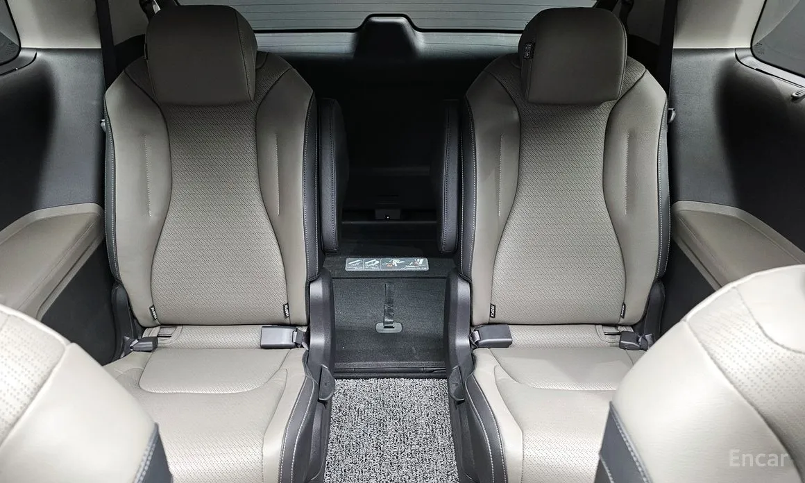 Фото 12 - Kia Carnival