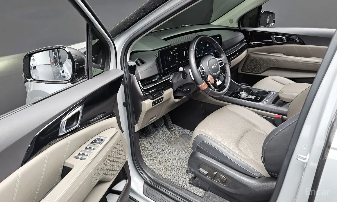 Фото 13 - Kia Carnival