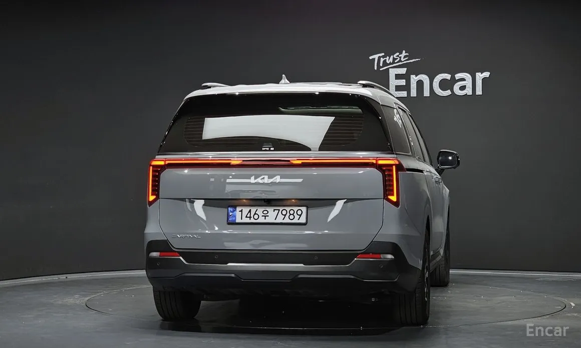 Фото 4 - Kia Carnival