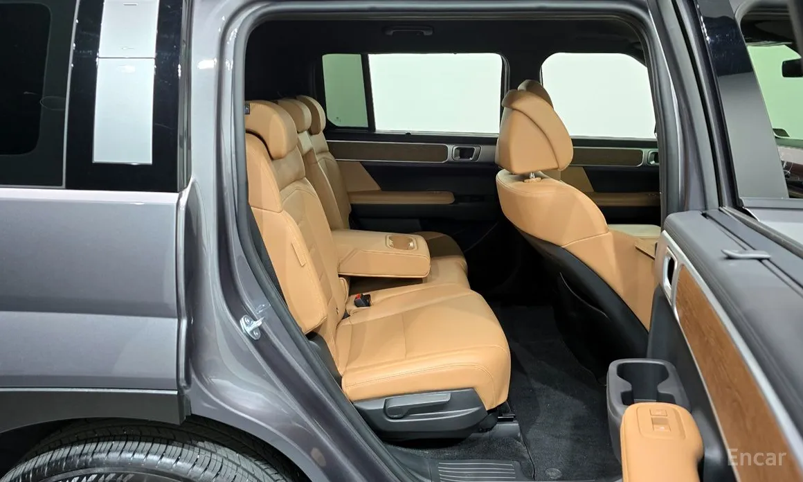 Фото 12 - Hyundai Santa Fe