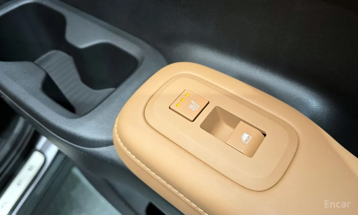 Фото 19 - Hyundai Santa Fe