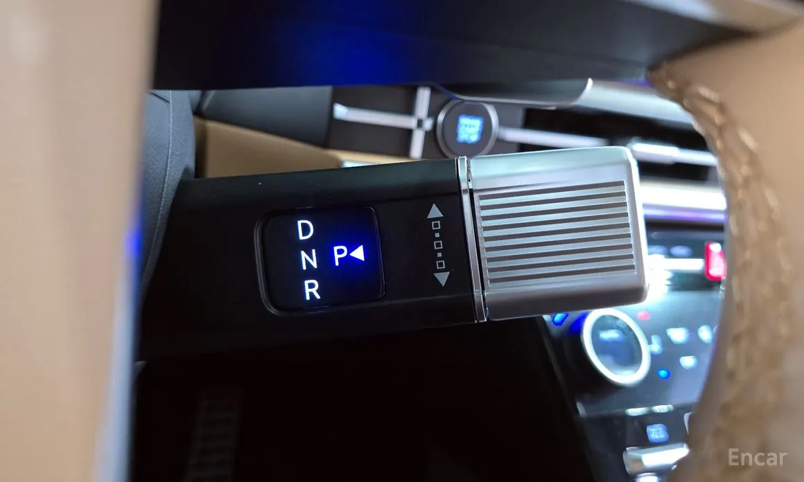 Фото 9 - Hyundai Santa Fe