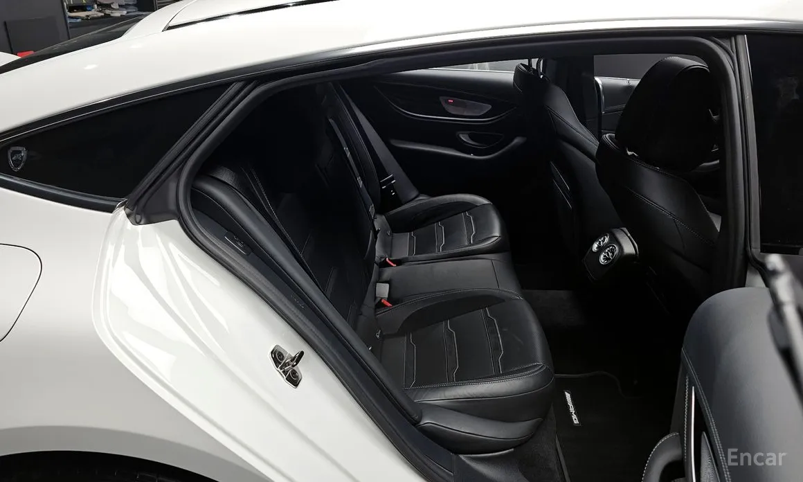 Фото 11 - Mercedes-Benz AMG GT