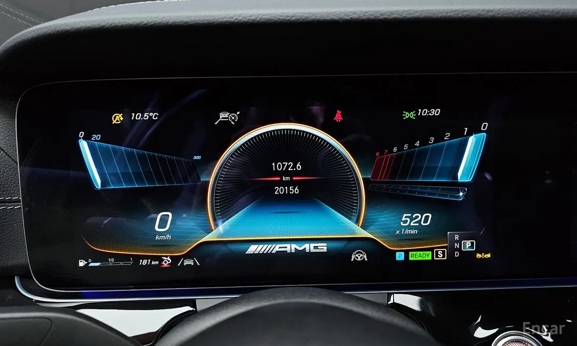 Фото 8 - Mercedes-Benz AMG GT