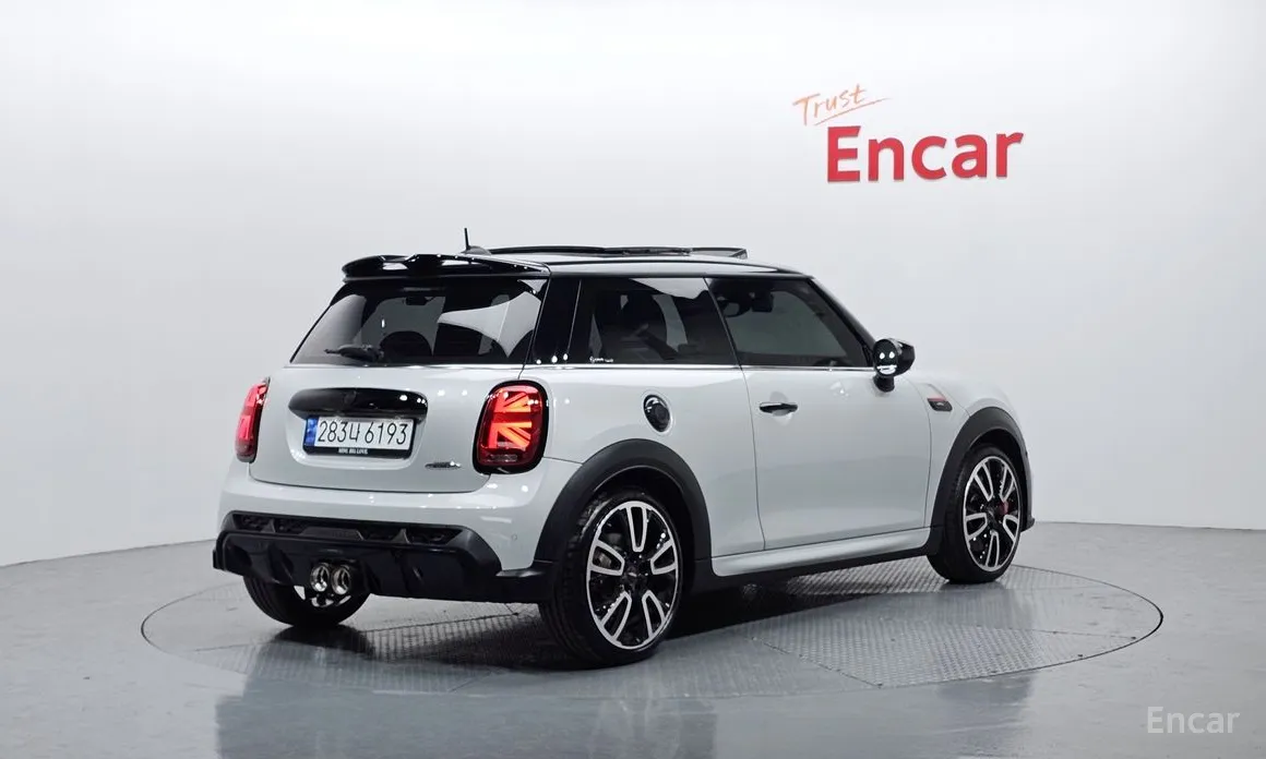 Фото 2 - Mini Cooper