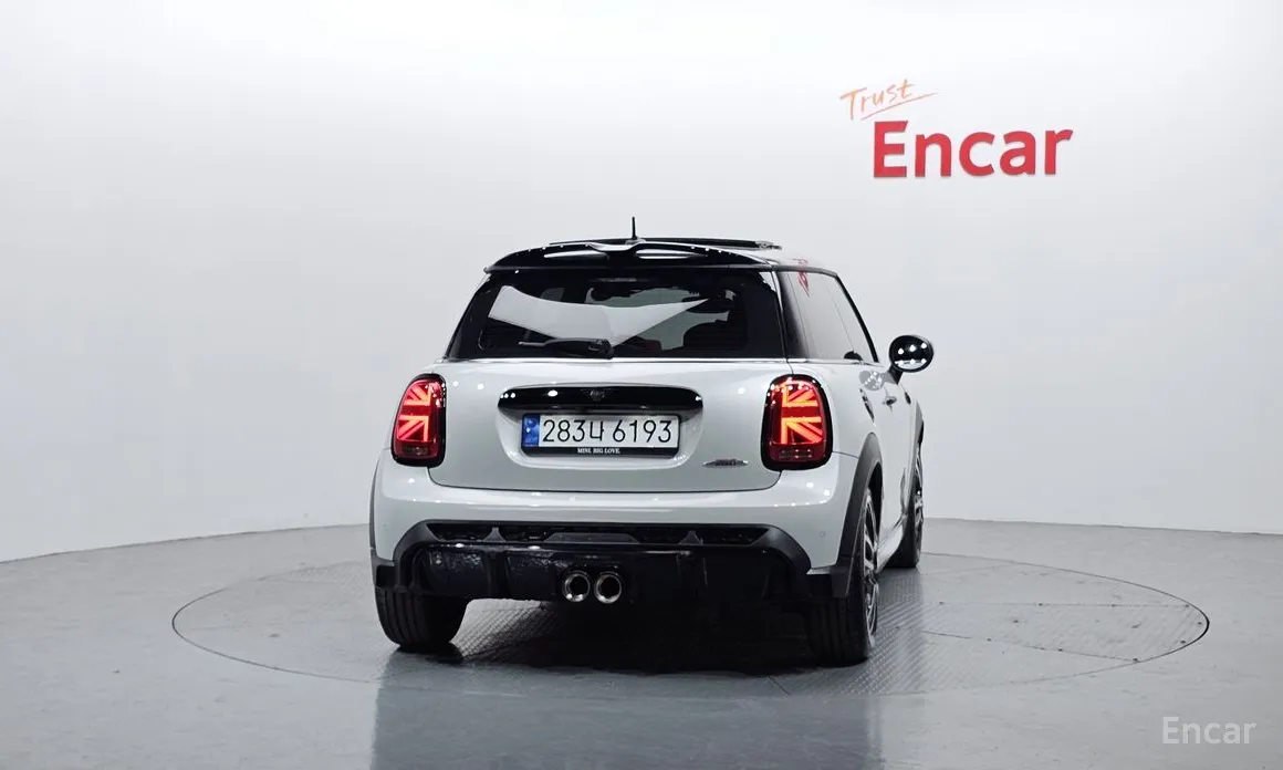 Фото 4 - Mini Cooper