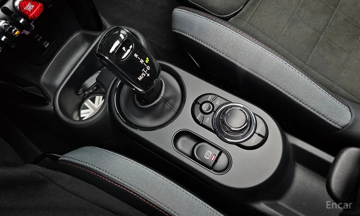 Фото 9 - Mini Cooper