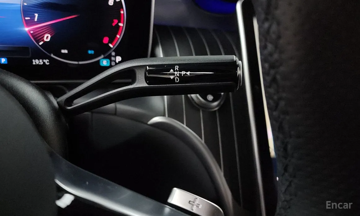 Фото 9 - Mercedes-Benz GLC-Class