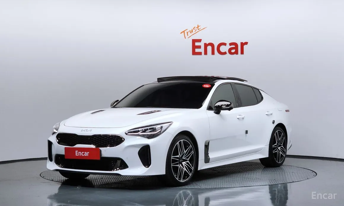 Фото 1 - Kia Stinger