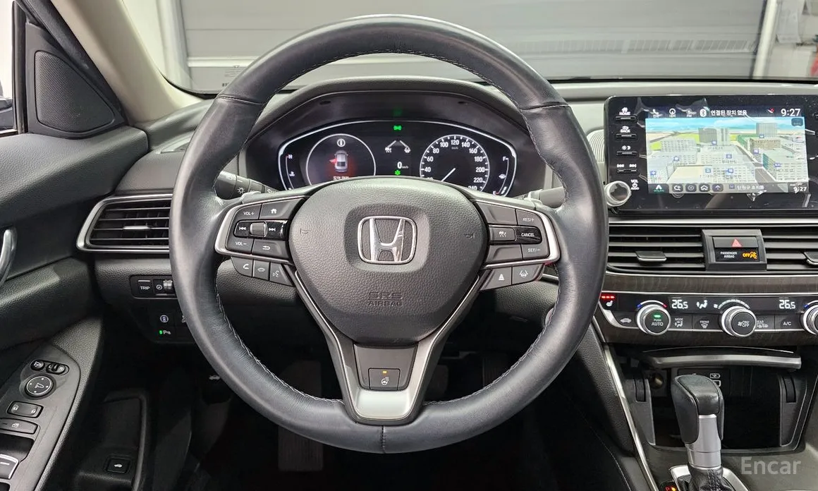 Фото 13 - Honda Accord