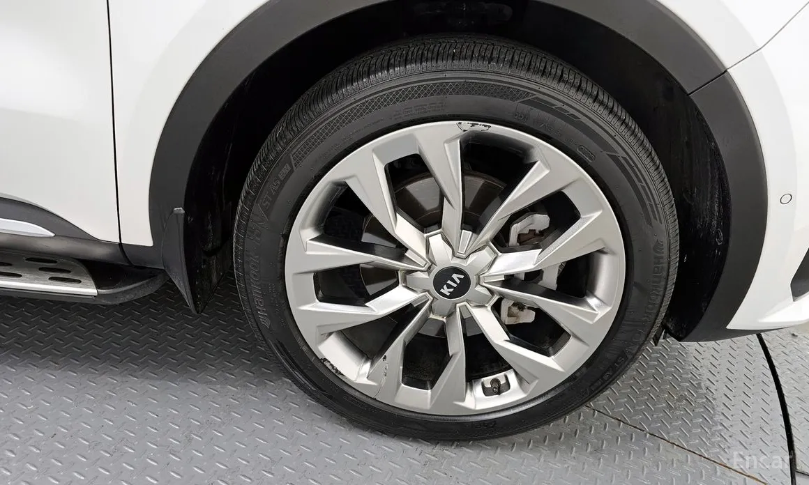 Фото 5 - Kia Sorento