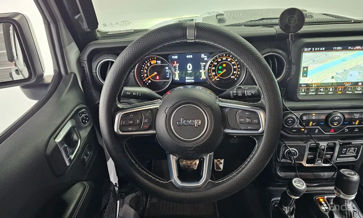 Фото 13 - Jeep Wrangler