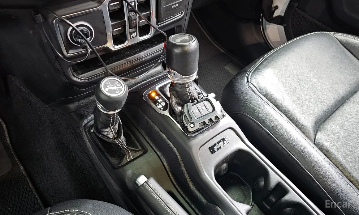 Фото 9 - Jeep Wrangler