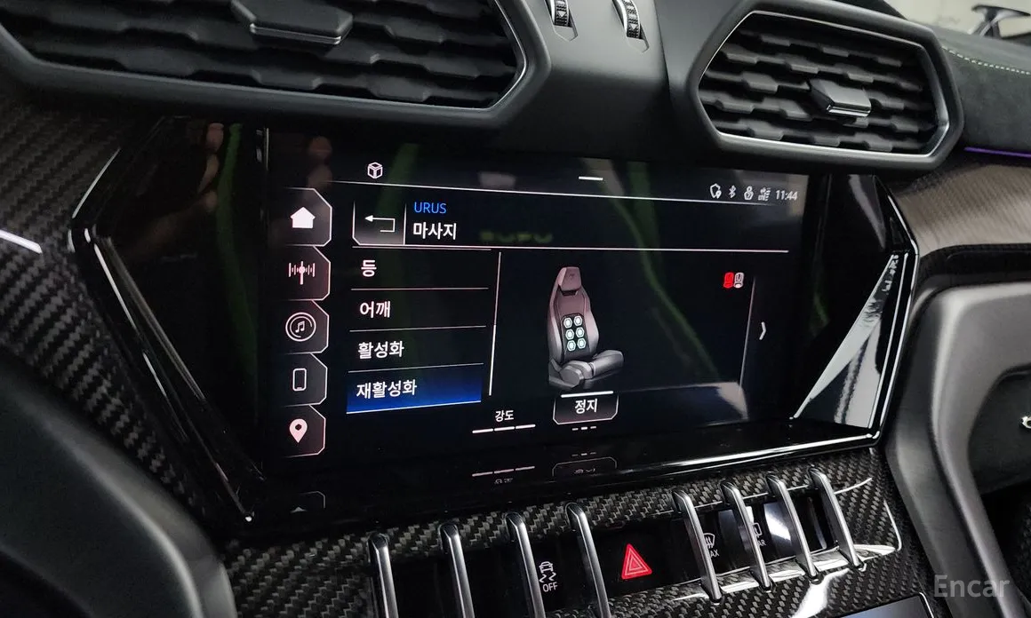 Фото 16 - Lamborghini Urus