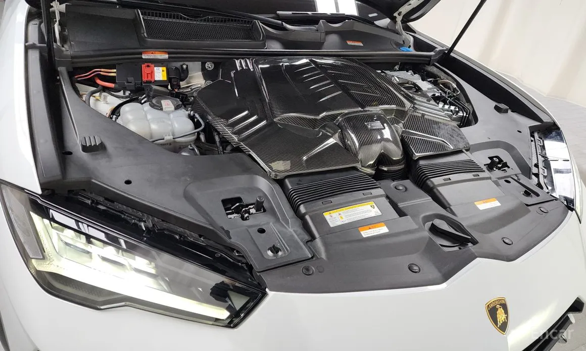 Фото 6 - Lamborghini Urus