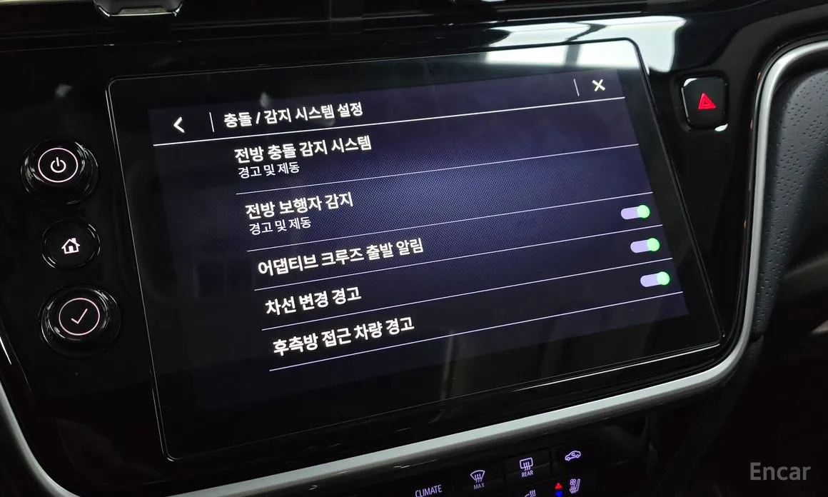 Фото 16 - Chevrolet Bolt EUV