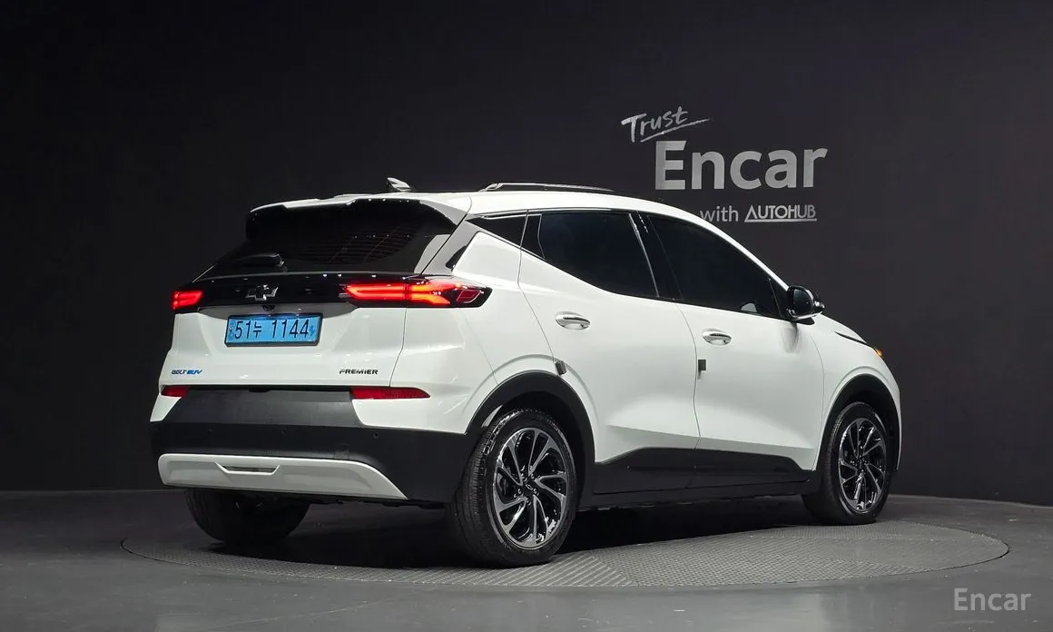 Фото 2 - Chevrolet Bolt EUV