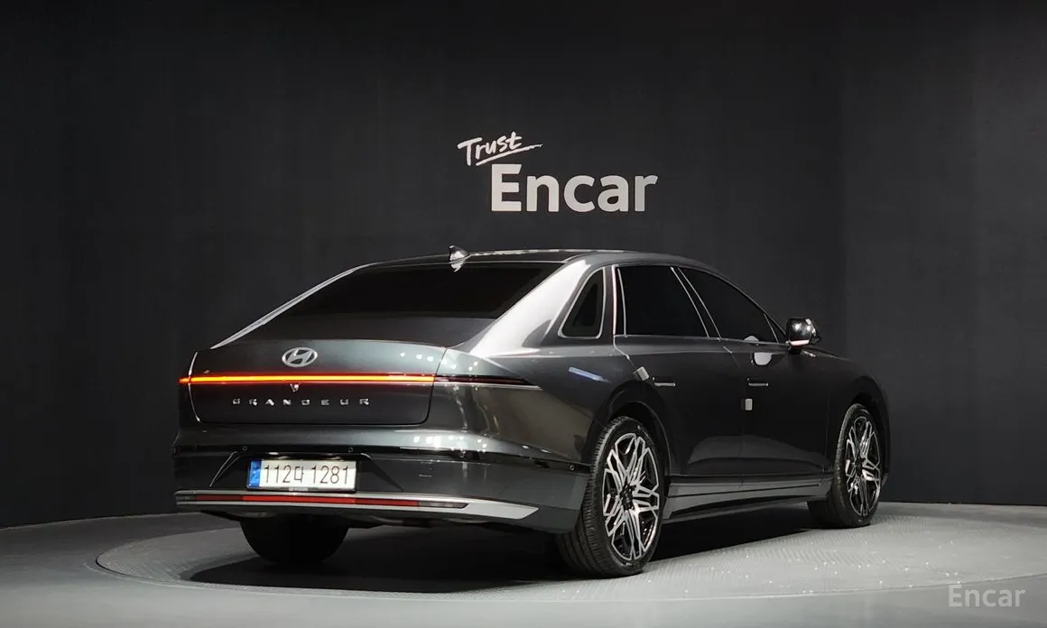 Фото 2 - Hyundai Grandeur