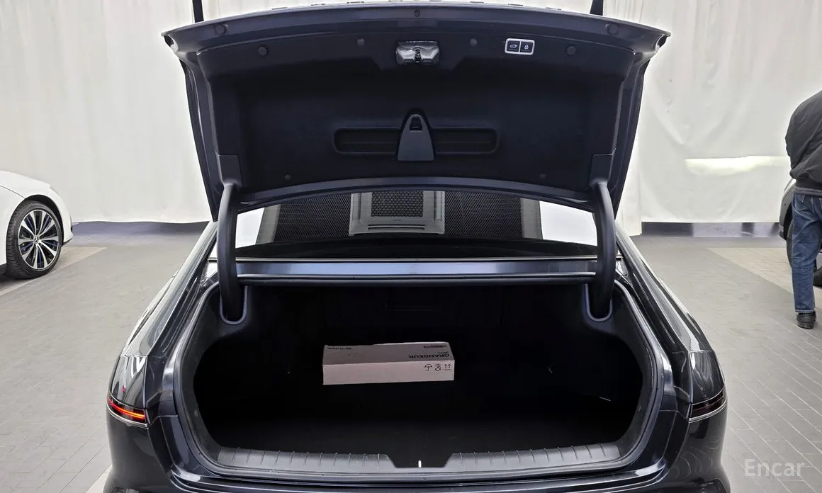 Фото 20 - Hyundai Grandeur