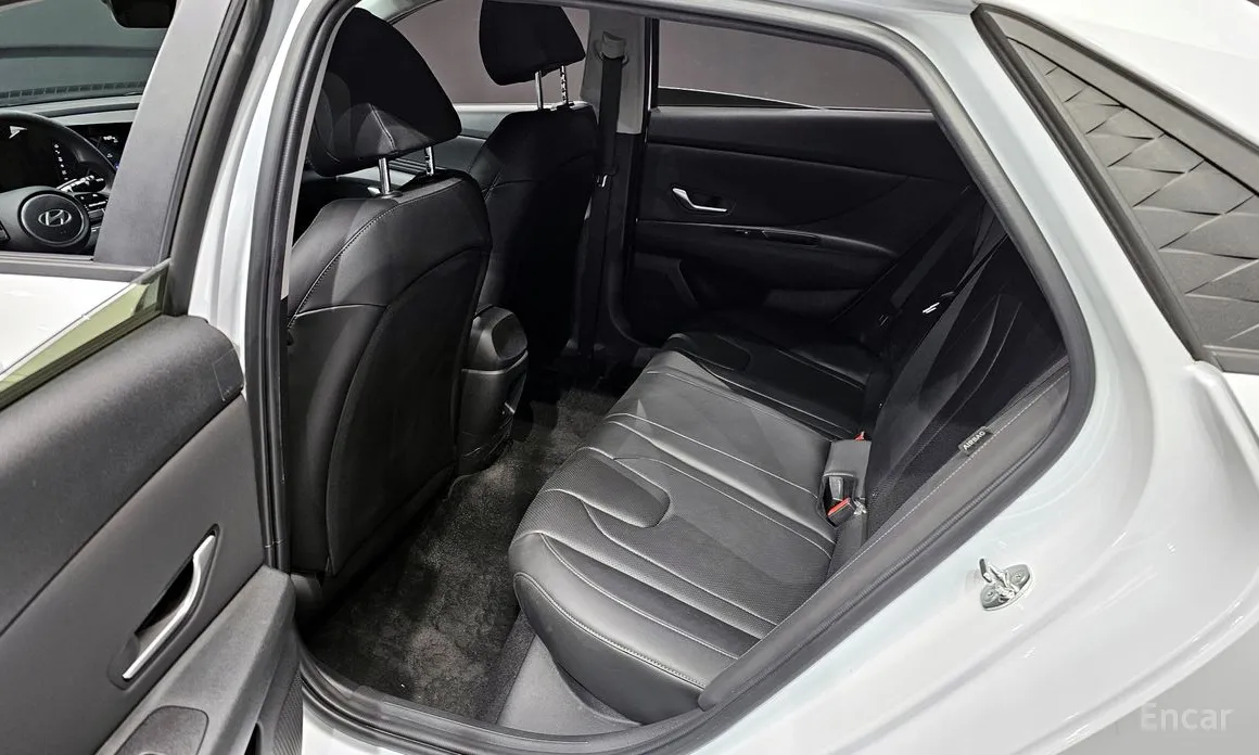 Фото 12 - Hyundai Avante