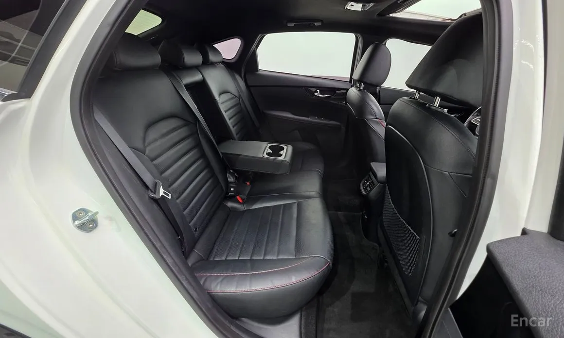 Фото 17 - Kia K3