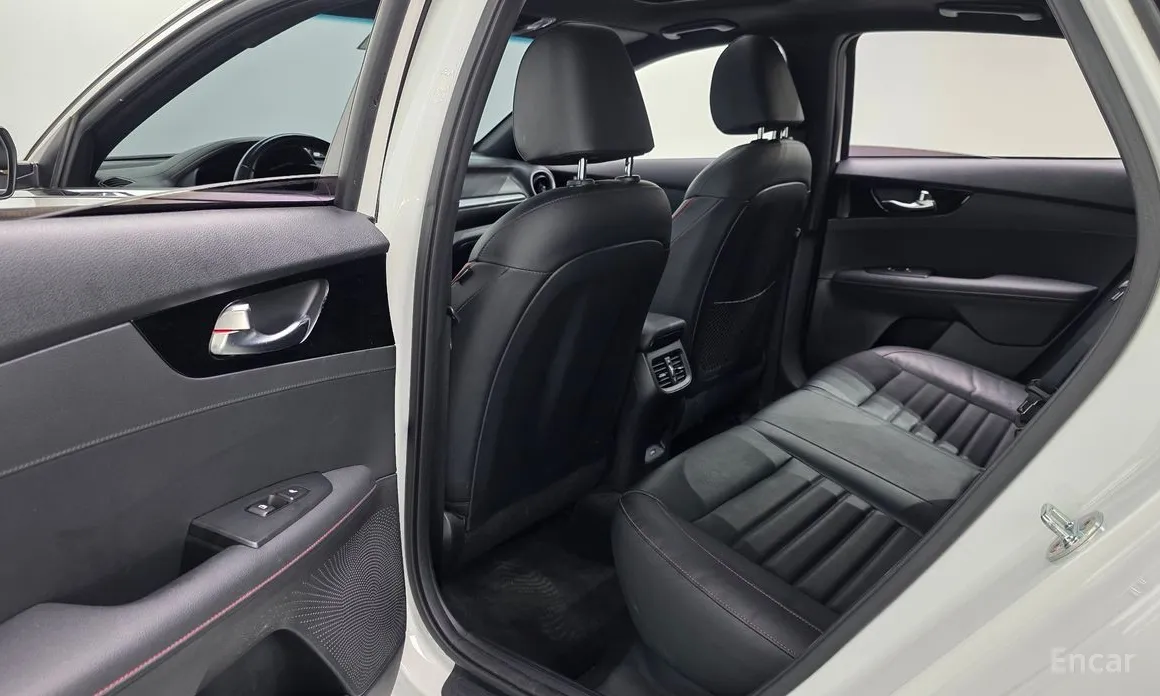 Фото 19 - Kia K3